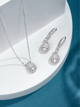 Charger l&#39;image dans la galerie, Captivating Pear Cut Water Drop Diamond Earrings &amp; Necklace Set
