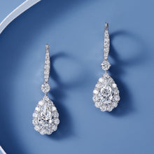Cargar imagen en el visor de la galería, Captivating Pear Cut Water Drop Diamond Earrings &amp; Necklace Set
