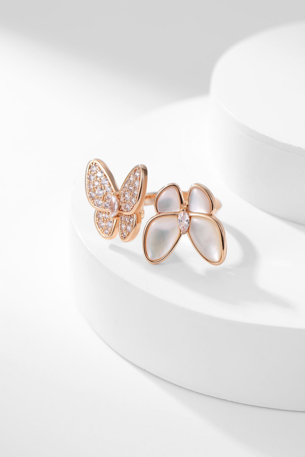 Enchanted Garden Collection: Mother-of-Pearl Butterfly & Flower Rings with Silver Rose Gold Plating and Natural Zircon