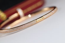 Cargar imagen en el visor de la galería, Twilight Sparkle Spiral Bangle Set in Silver with Gold Plating and Zircon

