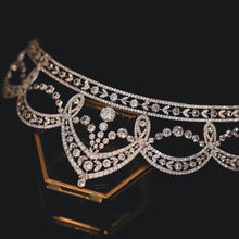 Lade das Bild in den Galerie-Viewer, Baroque Grandeur: 24k Gold-Plated Tiara with Natural Zircon - A Bridal Crown of Splendor

