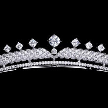 Charger l&#39;image dans la galerie, Exquisite Bridal Tiara with Natural Zircon - White Gold Plated, Elegant Wedding Headpiece - Ideal Wedding Gift
