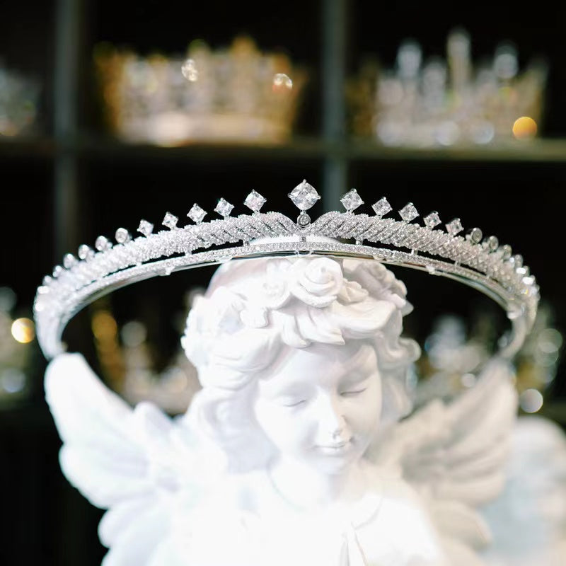 Exquisite Bridal Tiara with Natural Zircon - White Gold Plated, Elegant Wedding Headpiece - Ideal Wedding Gift