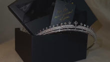 Charger et lire la vidéo dans la visionneuse de la Galerie, Exquisite Bridal Tiara with Natural Zircon - White Gold Plated, Elegant Wedding Headpiece - Ideal Wedding Gift
